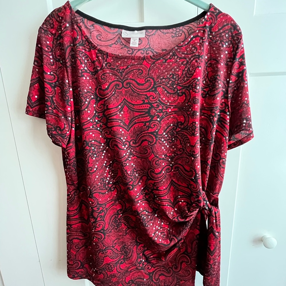 Dressbarn NWT red & black sequin top 1X